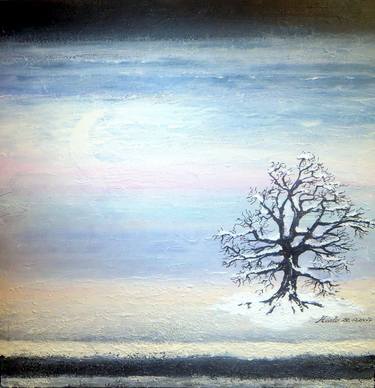 The solitary tree in the snow ... winter atmosphere thumb