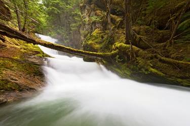 Print of Water Photography by Lucas Jmieff