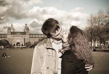 Kiss in Amsterdam thumb