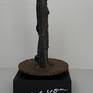 My idea is to experience a real moment with the help
of interaction.
By turning the sculpture around her own axis perceiving
to difference, question and interpret.