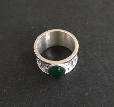 Handmade silver ring with green stone and complex ornament thumb