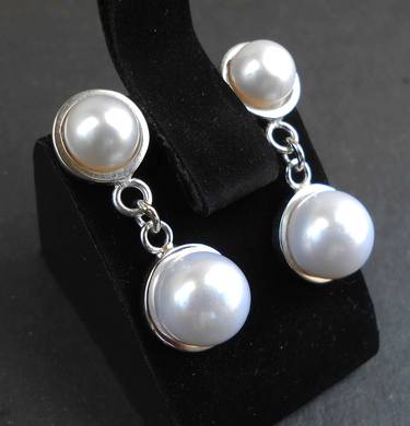 Handmade silver earrings with pearls thumb