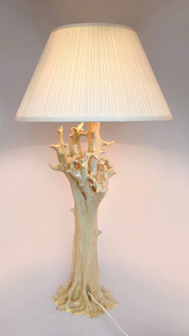 Tree lamp thumb