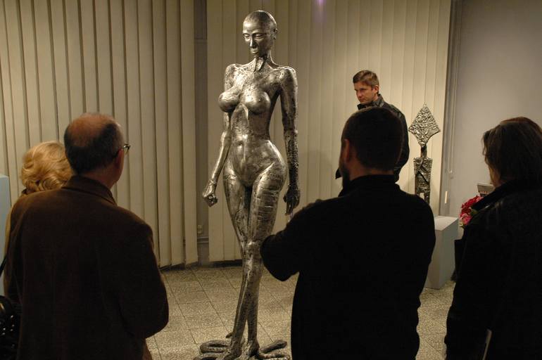Original Body Sculpture by Darius von Fluder