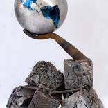 Earth in your Hand by Mario Werndl
