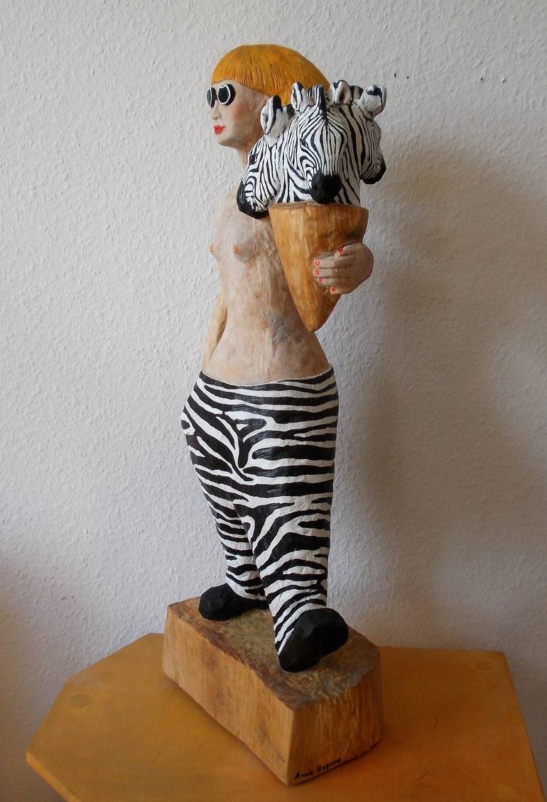 Original Figurative People Sculpture by Anna Ro