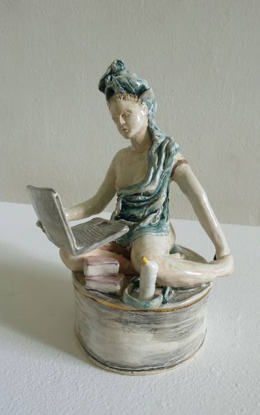 Original Figurative Body Sculpture by Margaux Simonetti