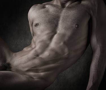 Original Body Photography by ENRIQUE TORIBIO