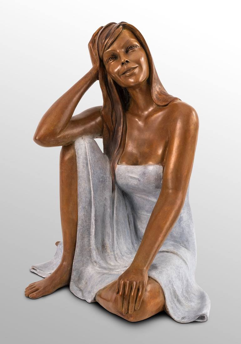 Original Figurative Women Sculpture by Alain Choisnet