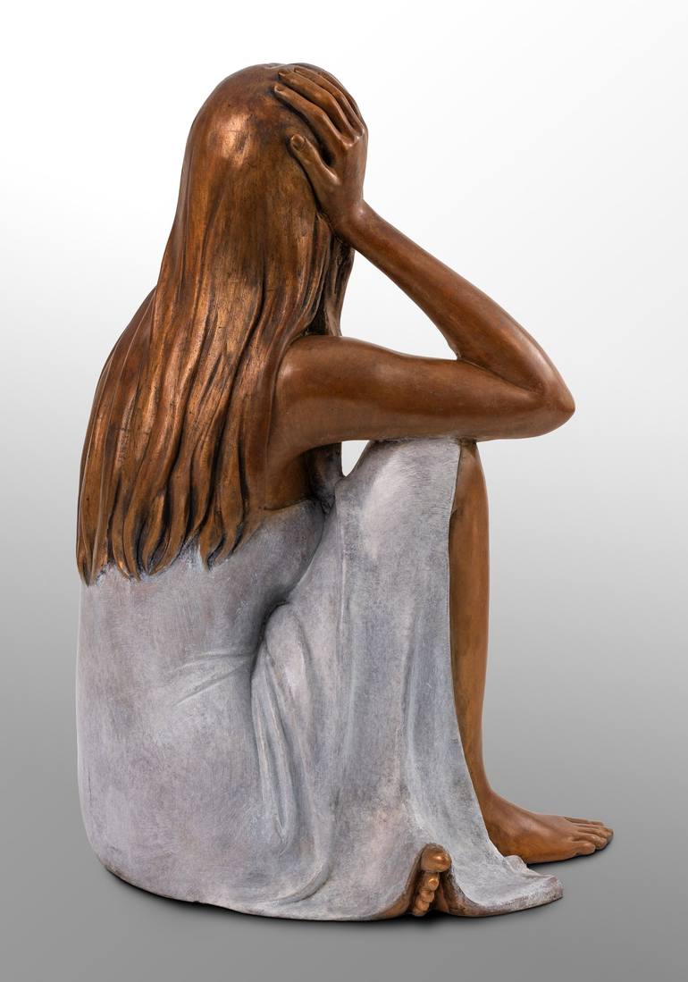 Original Figurative Women Sculpture by Alain Choisnet