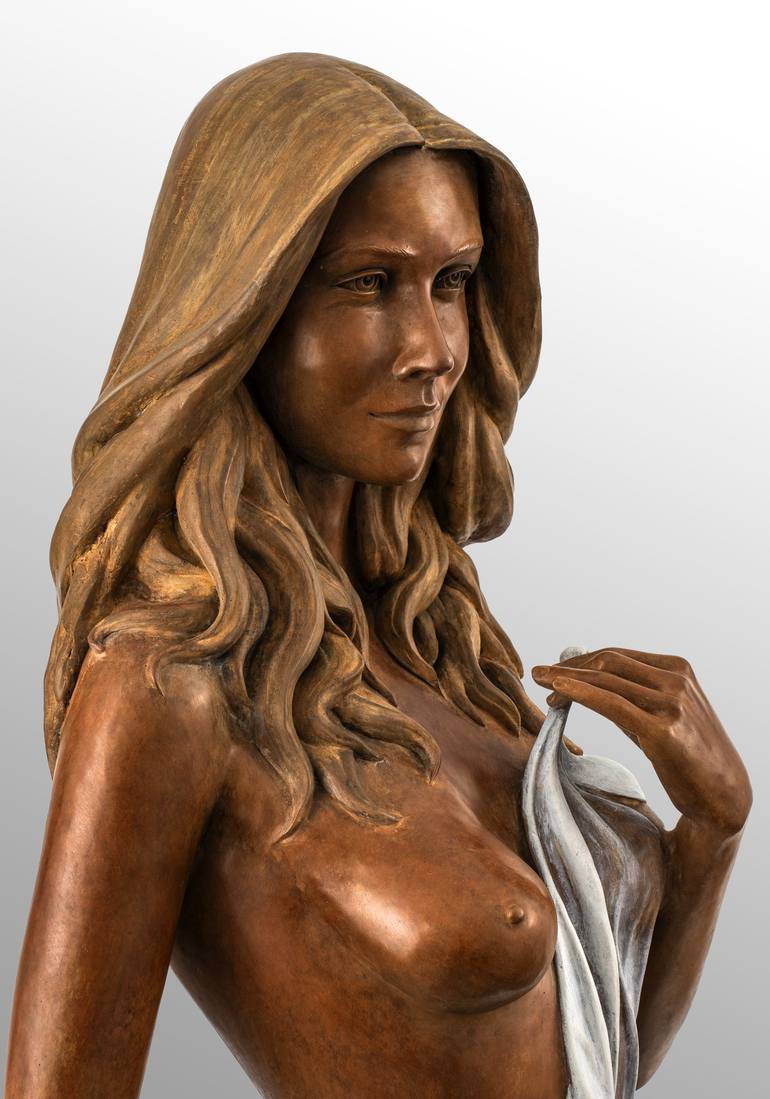 Original Figurative Women Sculpture by Alain Choisnet