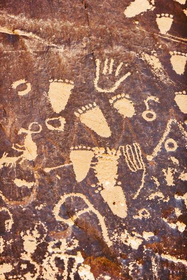 Petroglyphs, VI thumb