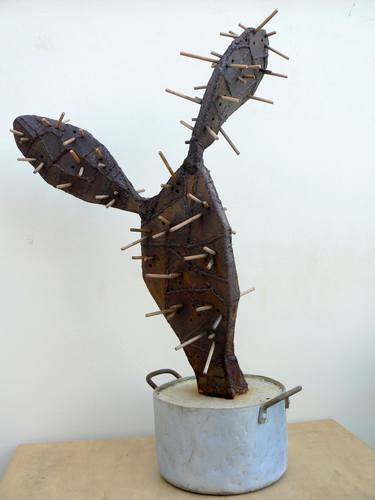 Original Realism Nature Sculpture by Dan Vaspi