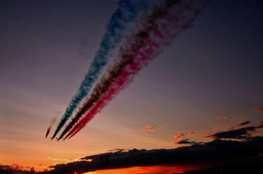 Red Arrows Display Team In Formation thumb