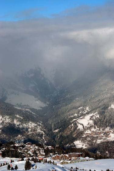 Courchevel 1850 3 Valleys French Alps France thumb