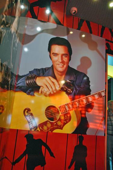 Elvis Presley Graceland Exhibition London thumb