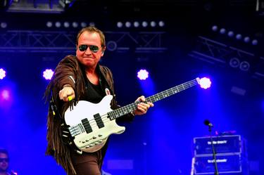 Mark King Level 42 In Concert thumb