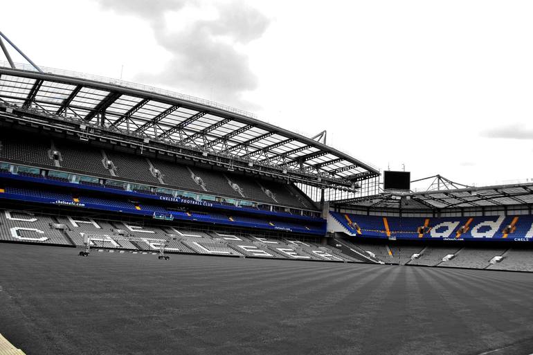 Stamford bridge football ground hi-res stock photography and