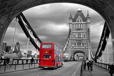 Tower Bridge Red Bus London England thumb