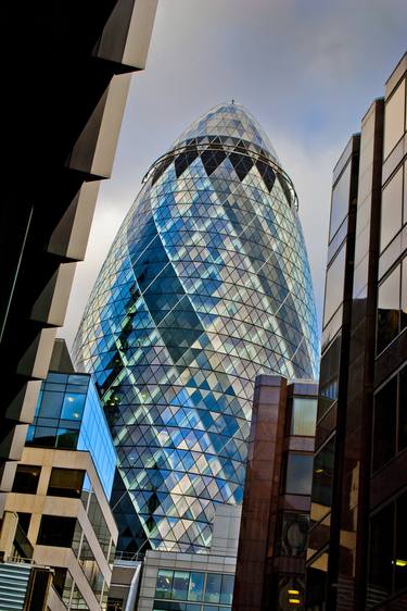 The Gherkin 30 St Mary Axe London England thumb