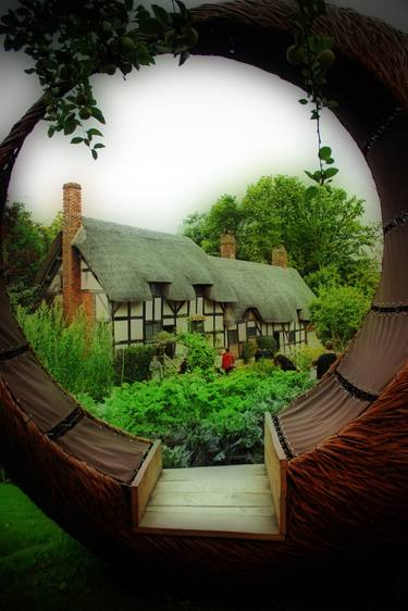 Anne Hathaway's Cottage Shottery Stratford upon Avon thumb