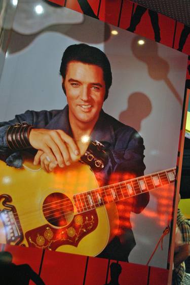 Elvis Presley Graceland Exhibition London thumb