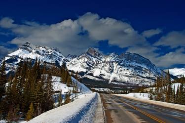 Icefields Parkway Canadian Rockies Canada thumb