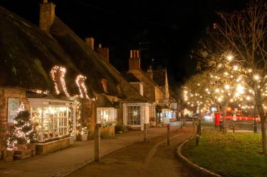 Broadway Christmas Lights Cotswolds Worcestershire thumb