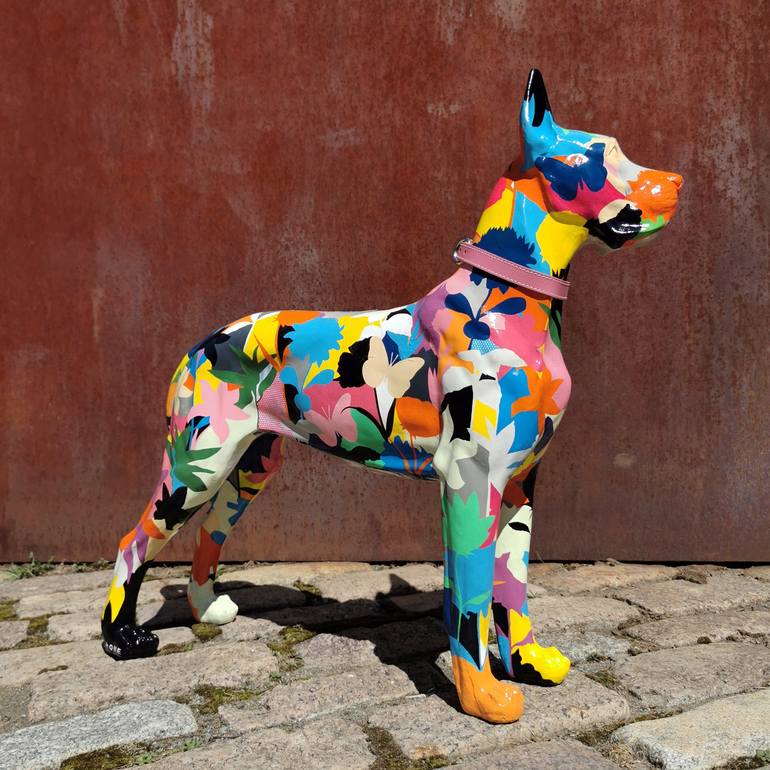 Original Street Art Animal Sculpture by Artist-painter Tone