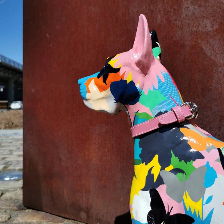 Original Street Art Animal Sculpture by Artist-painter Tone