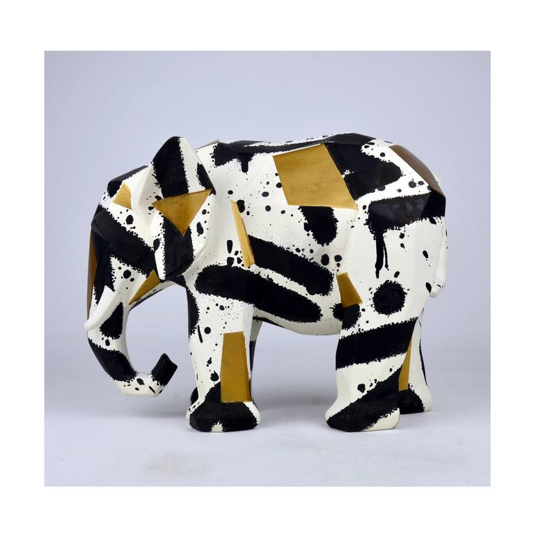 Original Black & White Animal Sculpture by Artist-Painter Tone