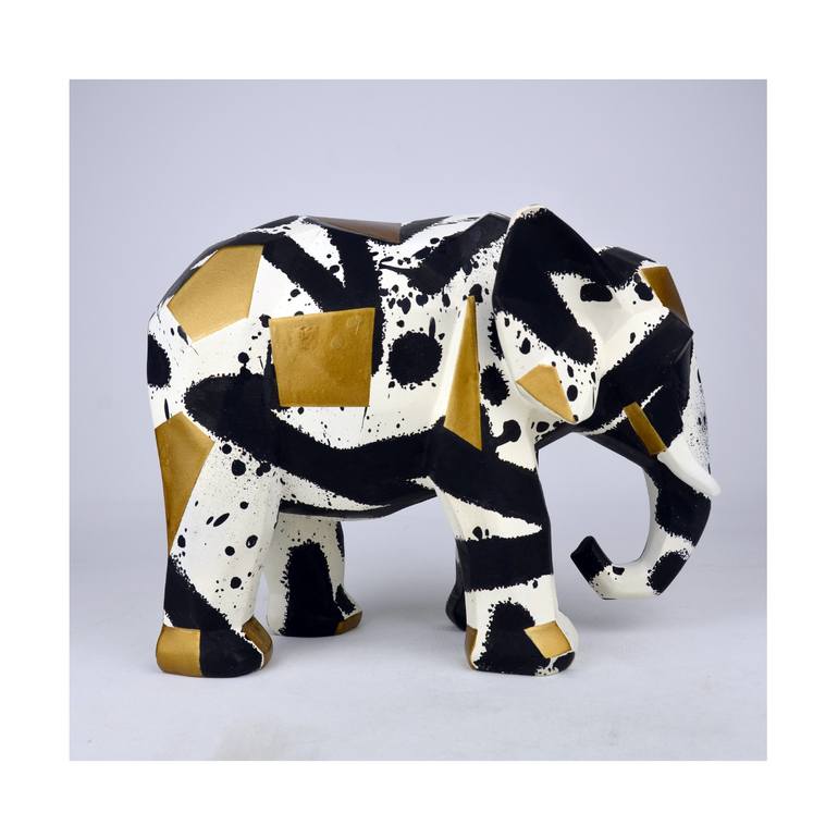 Original Black & White Animal Sculpture by Artist-Painter Tone