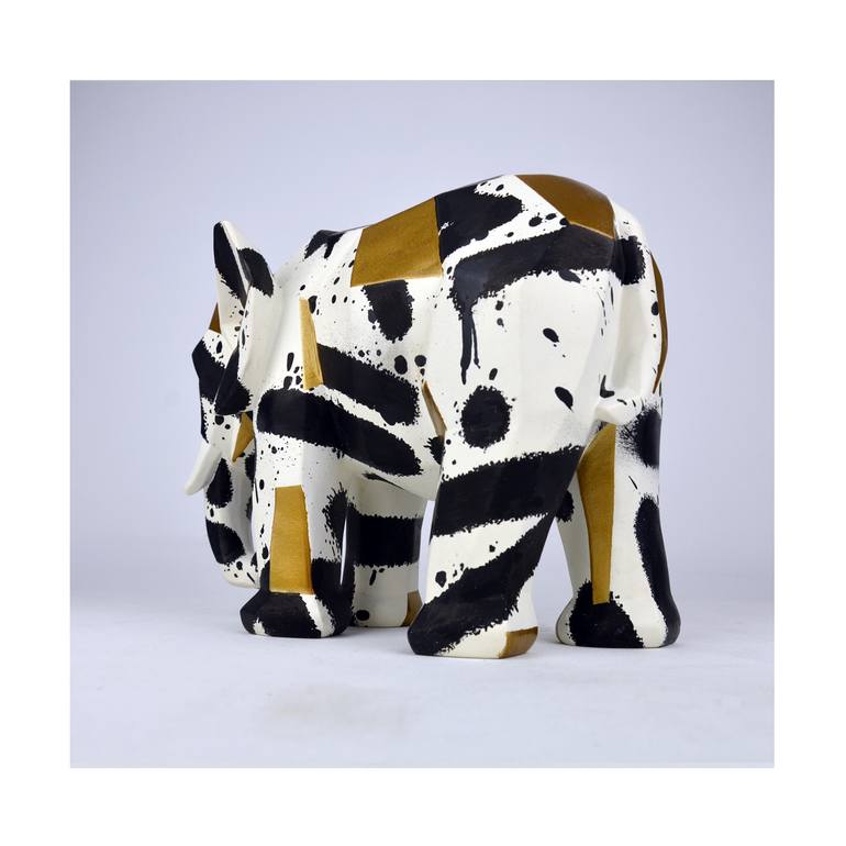Original Black & White Animal Sculpture by Artist-Painter Tone