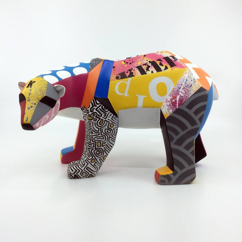 Original Street Art Animal Sculpture by Artist-Painter Tone