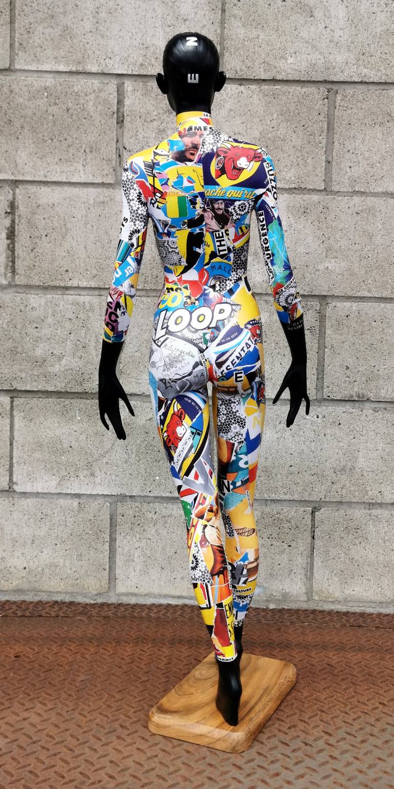 Original Street Art Body Sculpture by Artist-painter Tone