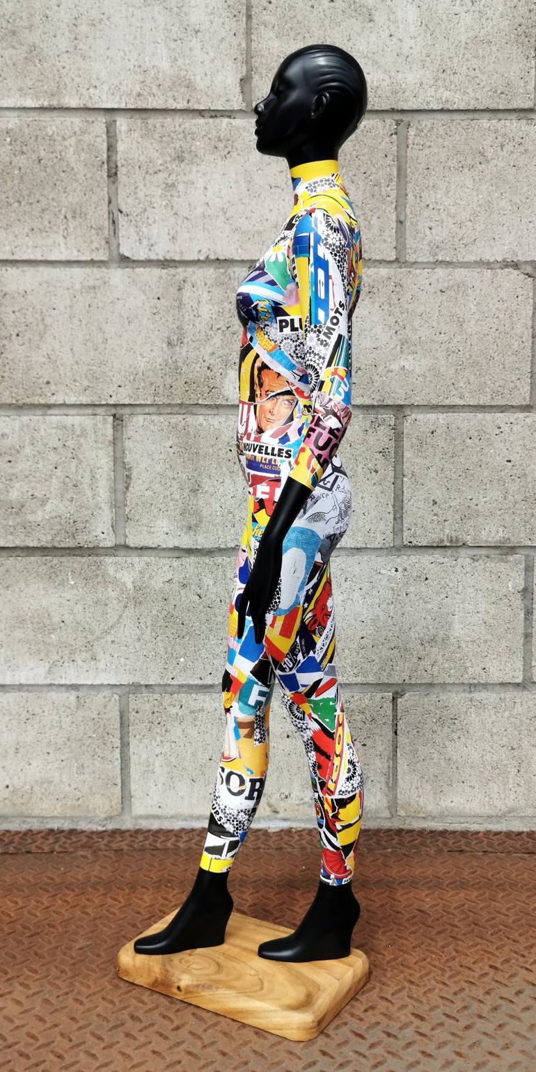 Original Street Art Body Sculpture by Artist-painter Tone