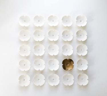 25 Graces - Porcelain wall sculpture thumb