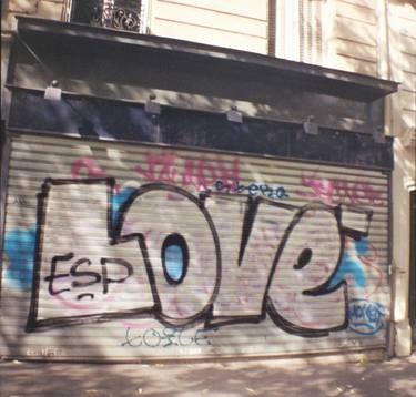 Love, Street Artist in Paris thumb