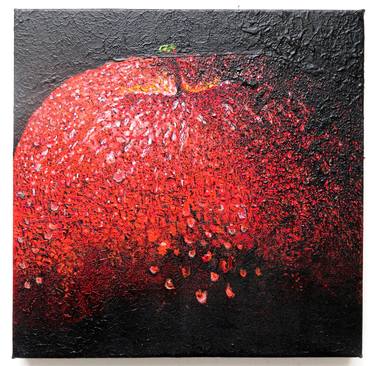 red apple with raindrops thumb