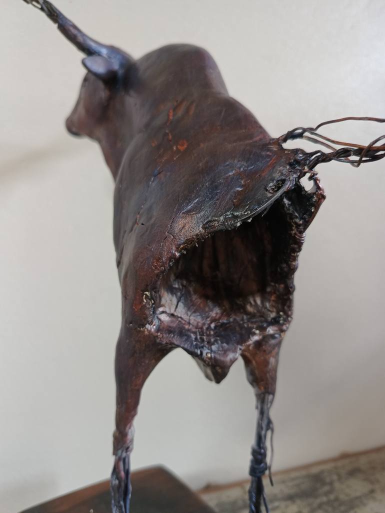 Original Animal Sculpture by Cynthia Saenz Sancho