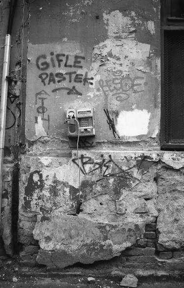 Original Abstract Graffiti Photography by Serge Horta