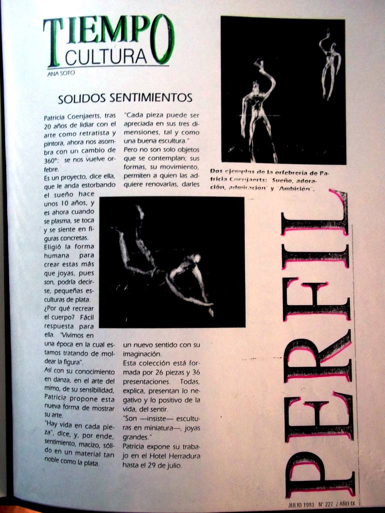 Original Other Women Sculpture by Patricia Coenjaerts