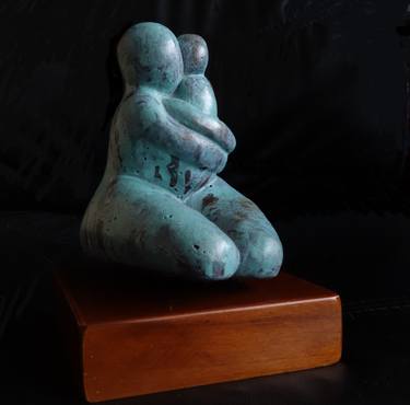 Original Contemporary Family Sculpture by Daniel Gomez Garzon