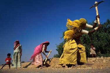 Thar Desert Roadworkers thumb