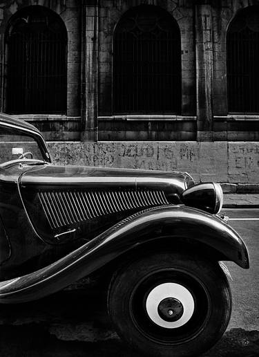 The Citroën Traction Avant, Paris. Limited Edition of 30. thumb