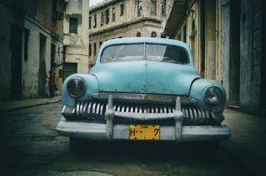 H7 classic car, Havana, Cuba (Limited Edition 1/20) thumb