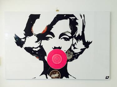 Banksy style Marilyn Monroe bubblegum Record - Limited Edition 1 of 1 thumb