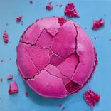 Macaron abstrait II (Abstract macaroon II) by Agnès Lefèvre