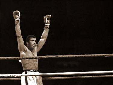 Muhammad Ali, The Greatest thumb