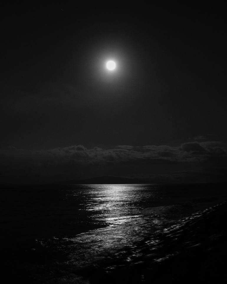 Moon Glow - Maui, Hawaii USA Photography by Jae and Matt Springer | Saatchi  Art